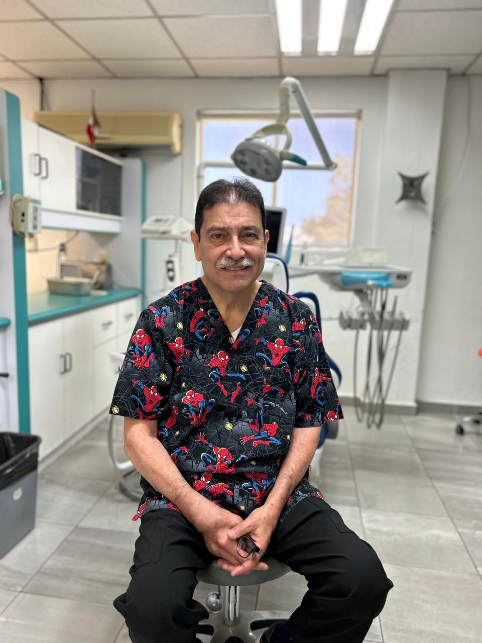 Dr. Rogelio Calderon Loera en Centro Clínico